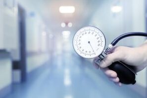 Manómetro para medir a presión para a presión arterial alta